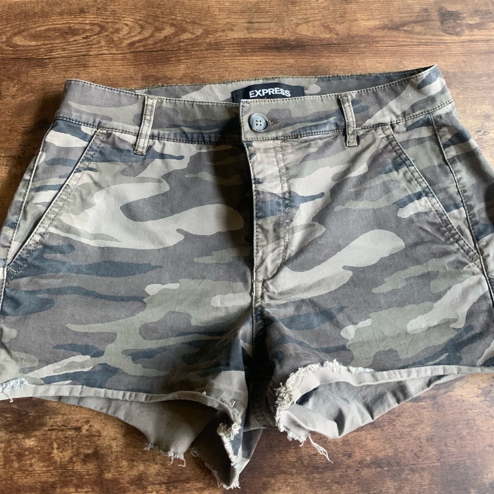 Camouflage shorts